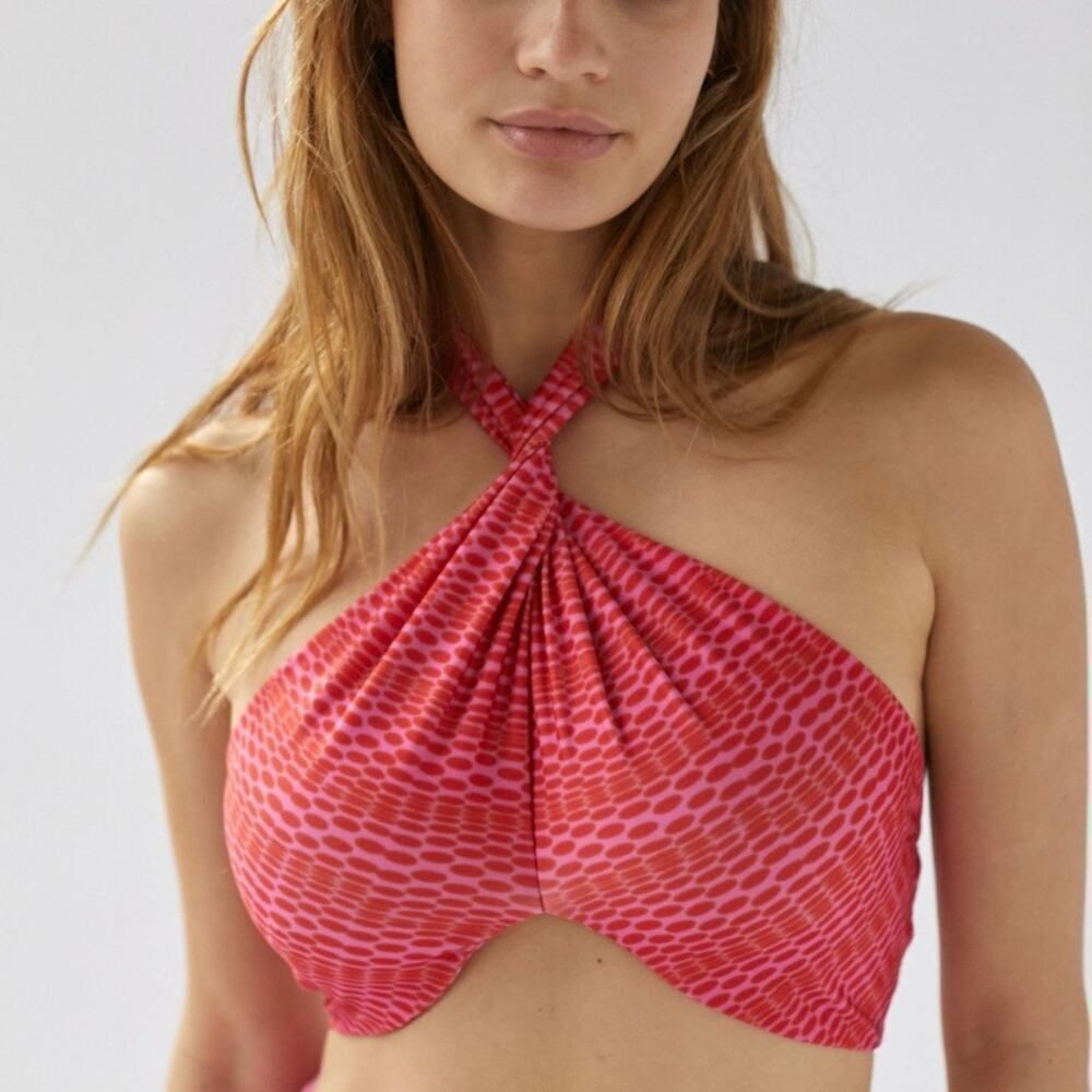 NWT UO Out From Under Pink Bossa Nova Halter Bra Top‎ Size Medium